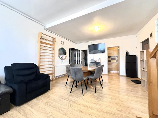 Apartament cu 3 camere 2 nivele de vanzare zona Centrala Piata Abator — fotografia 1