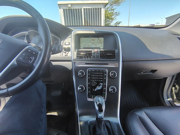 VOLVO XC60 2015 — imagine 5