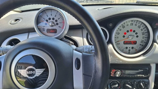 MINI One 2002 — imagine 6