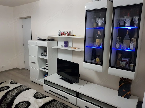 Apartament 3 camere, 2 4, bloc caramida, Vlaicu, loc de parcare — fotografia 1