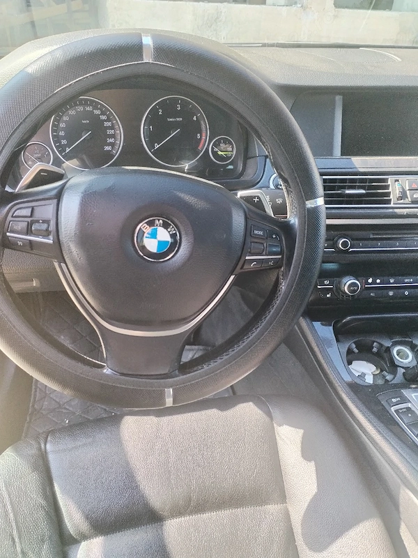 BMW 5 Series 2011 — imagine 7
