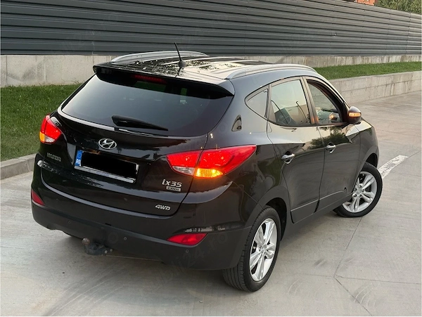 HYUNDAI ix35 2012 — imagine 2
