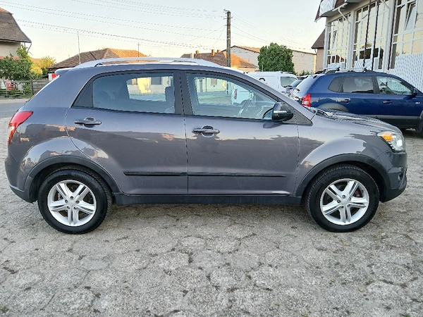 SSANGYONG Korando 2015 — imagine 8