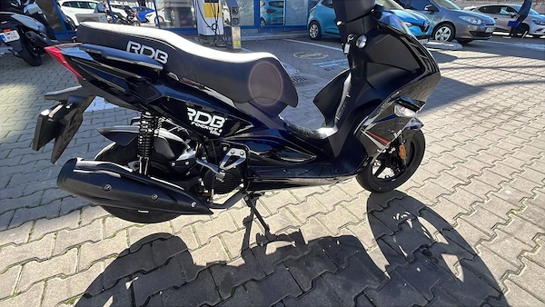 RDB Rocket 125 - negru si 2 x rosu