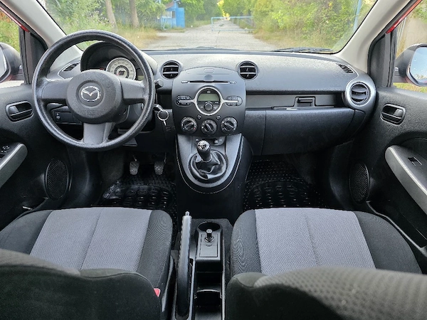 MAZDA 3 2009 — imagine 5