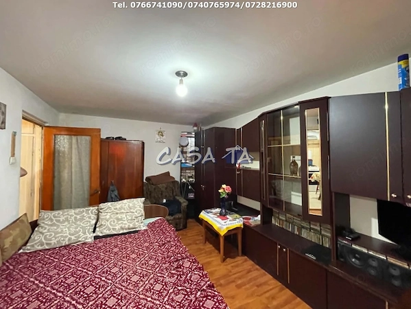 Garsoniera Confort 1, Etaj 4, Strada Revolutiei — fotografia 1