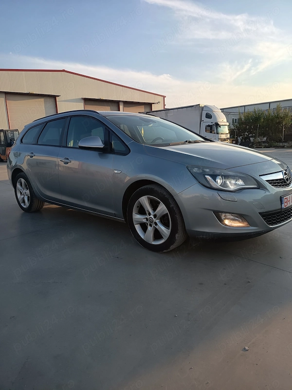 OPEL Astra 2011 — imagine 2
