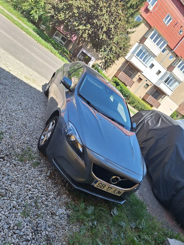 VOLVO V40 2018 — imagine 4