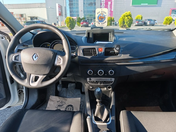 RENAULT Megane 2011 — imagine 4