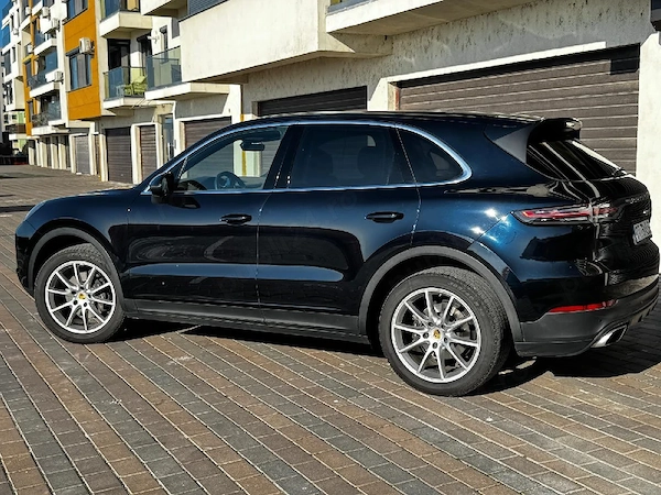 PORSCHE Cayenne 2019 — imagine 3
