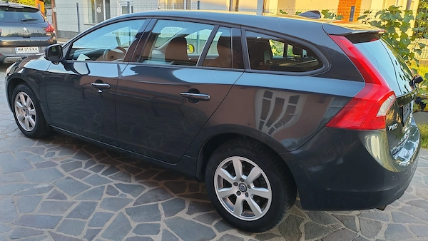 VOLVO V60 2013 — imagine 4