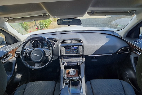 JAGUAR F-PACE 2018 — imagine 5