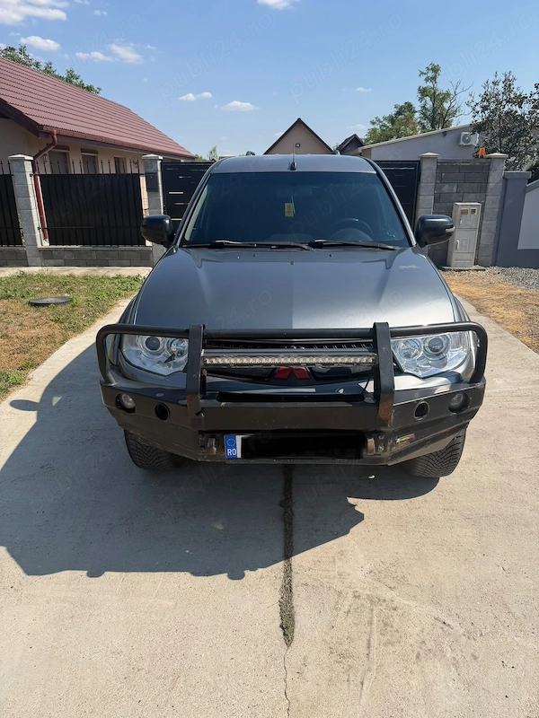 Vând Mitsubishi L200