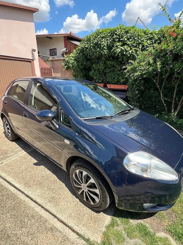 Fiat Grande Punto Unic Proprietar, de nouă în România, carte service,reviziile la zi