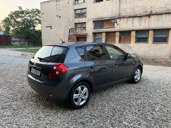 KIA Ceed 2009 — imagine 3