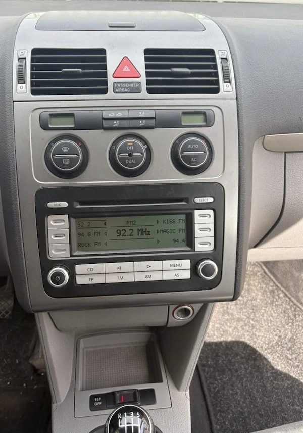 VOLKSWAGEN Touran 2010 — imagine 2