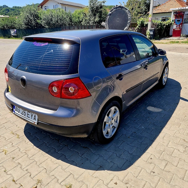 VOLKSWAGEN Golf 2005 — imagine 4