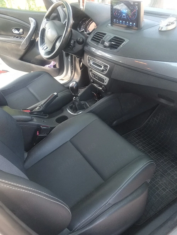 RENAULT Megane 2015 — imagine 4