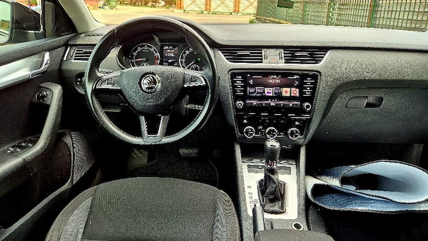 SKODA Octavia 2019 — imagine 2