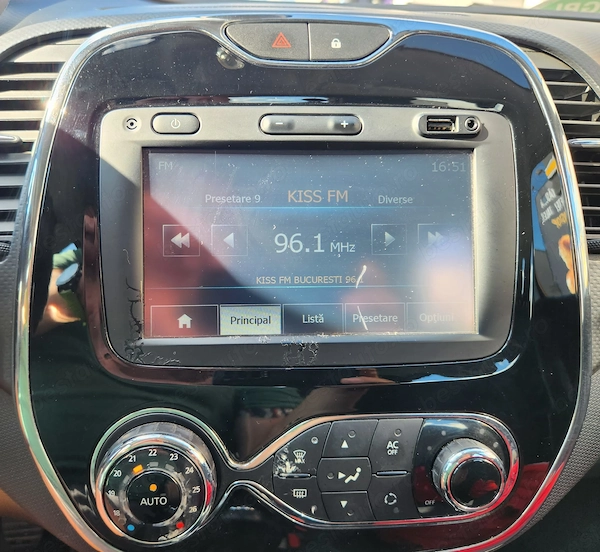 RENAULT Captur 2013 — imagine 10