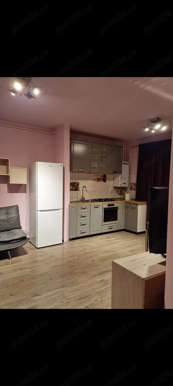 De închiriat apartament 3 camere + parcare supraterană — fotografia 2