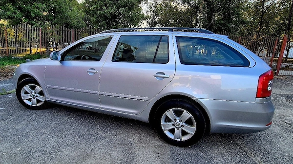 SKODA Octavia 2013 — imagine 3
