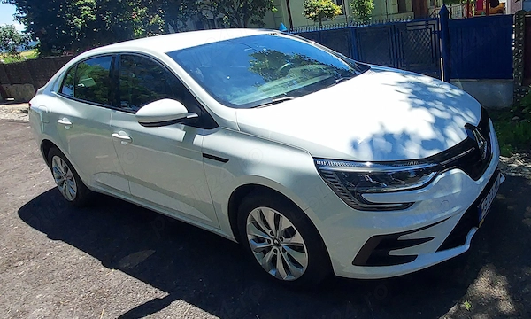 RENAULT Megane 2021 — imagine 3