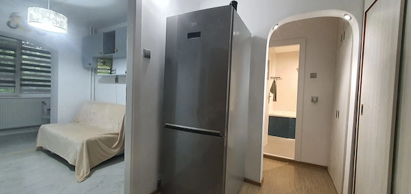 Apartament de inchiriat - Etaj 1 - 2 dormitoare + living - Liceul Pedagogic - Sistem dual încălzire — fotografia 3