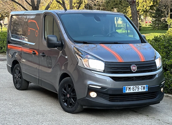 RENAULT TRAFIC an 2020 -Euro 6 -2.0 Diesel 145 Cp -EXTRA DOTARI -Unic proprietar