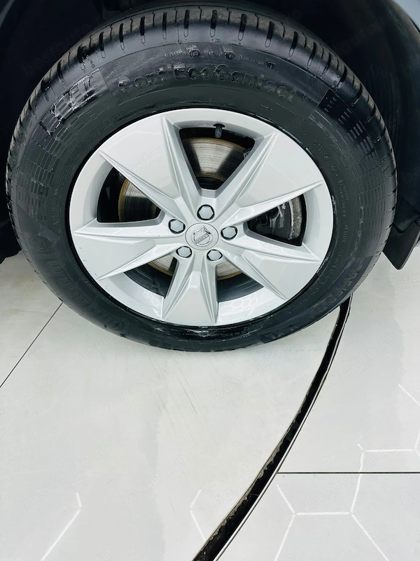 VOLVO XC60 2022 — imagine 9
