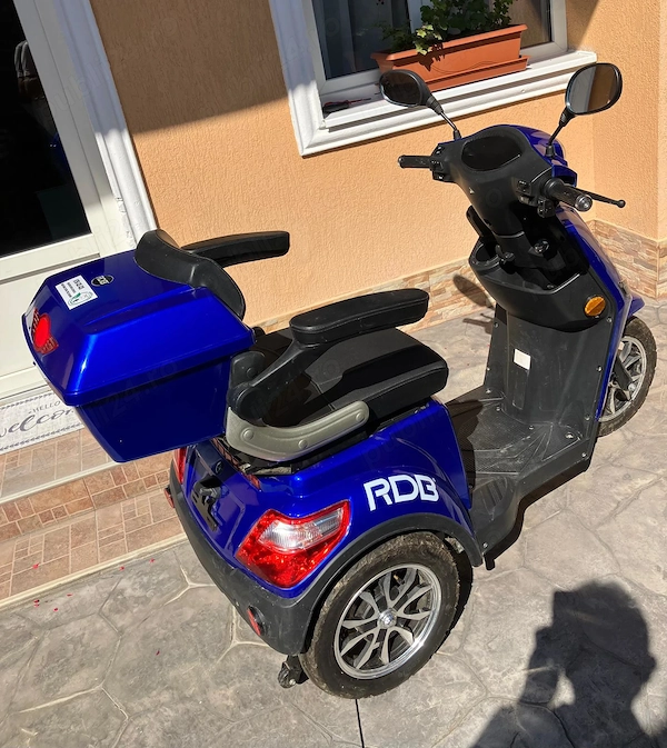 Triciclu electric RDB A-klass4, fara permis 25km h, 800W, Baterie 60V 20Ah