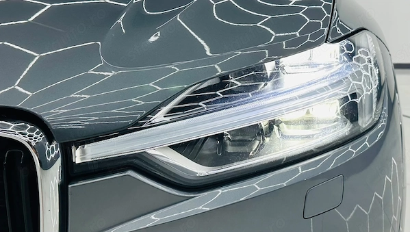VOLVO XC60 2019 — imagine 10