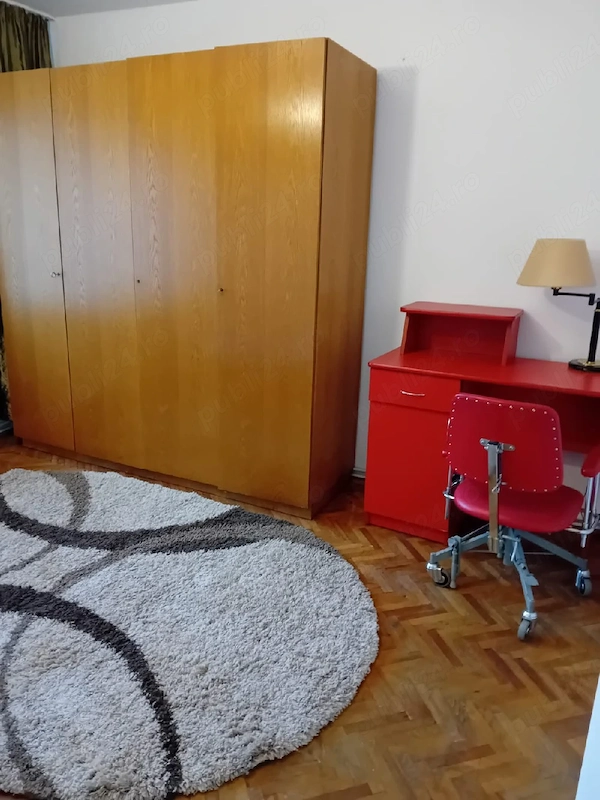 Dau în chirie apartament 3 camere — fotografia 1