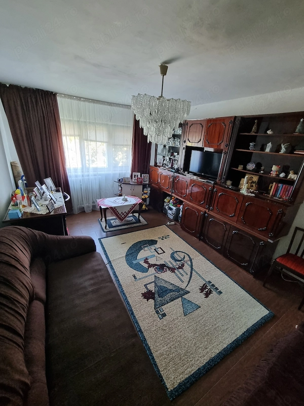 Apartament Brazda, 2 camere decomandat etaj 2 4, anul 1983 — fotografia 1
