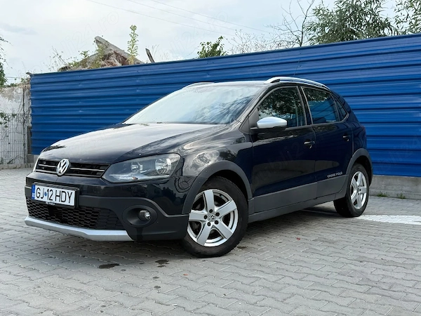 VOLKSWAGEN Polo 2011 — imagine 3