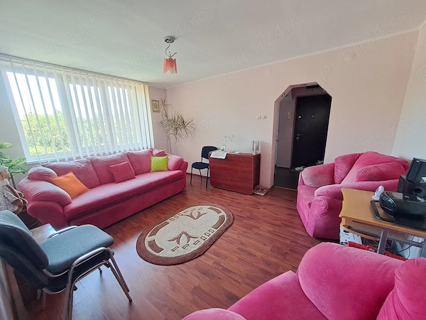 Apartament cu 2 camere de vânzare zonă ultracentrală, Drăgășani — fotografia 1