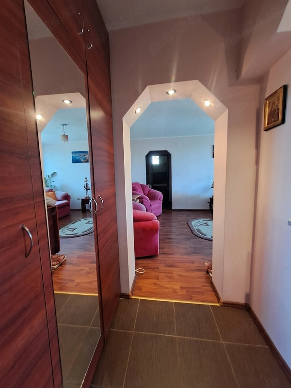 Apartament cu 2 camere de vânzare zonă ultracentrală, Drăgășani — fotografia 2