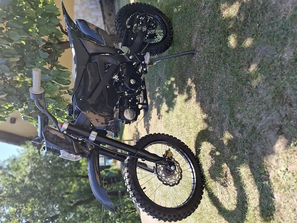 Vând Motocross KXD Pro Germany 125cc Automat negru, roti 17 14 inch