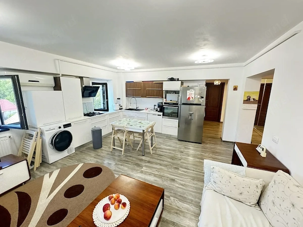 Apartament 3 camere, renovat complet, mobilat ,2 bai, et 3, situat pe mijloc, bloc pe cadre, Lukoil — fotografia 3