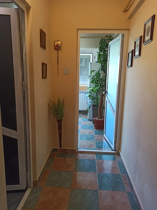 Garsonieră spațioasă — fotografia 3