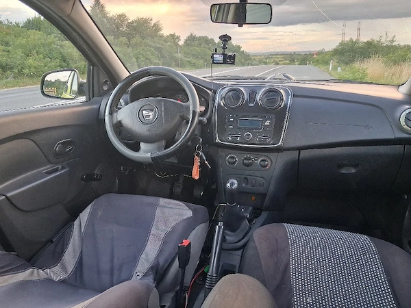 vând sau schimb Dacia logan din 2017 1.2