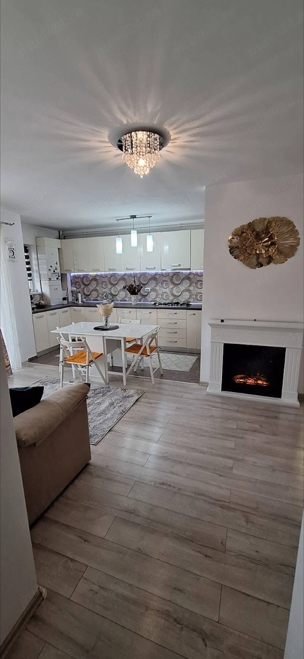 Închiriez apartament Untold — fotografia 1