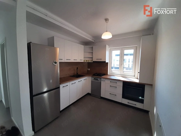 Penthouse cu 2 camere + terasa 45 mp - zona Mehala — fotografia 2