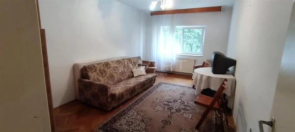 Apartament 3 camere zona Livada Postei — fotografia 1