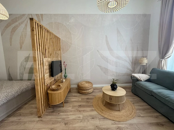 Locuiește în inima Clujului - Apartament de 40 mp in clădire istorică — fotografia 2