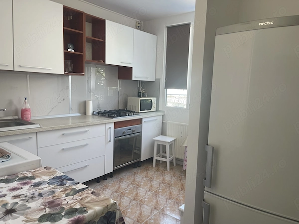 Apartament de inchiriat — fotografia 1