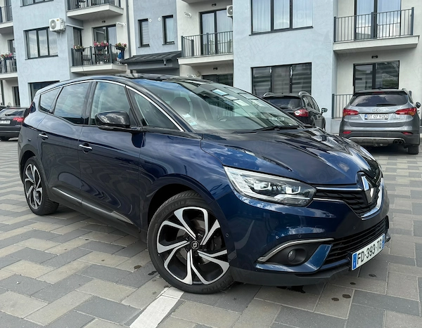 RENAULT Grand Scenic