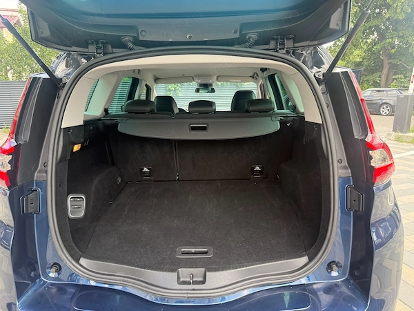 RENAULT Grand Scenic 2019 — imagine 9