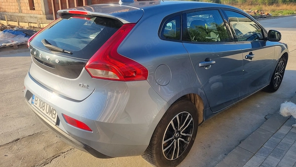 VOLVO V40 2017 — imagine 3