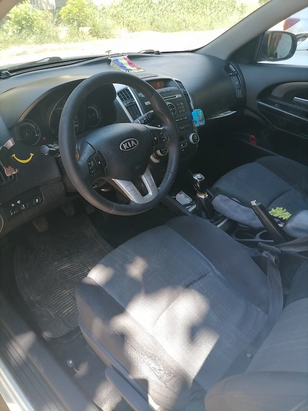 KIA Ceed 2012 — imagine 3